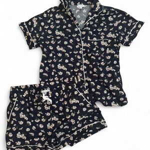 Vera Bradley Black Floral Women’s Pajama Set
